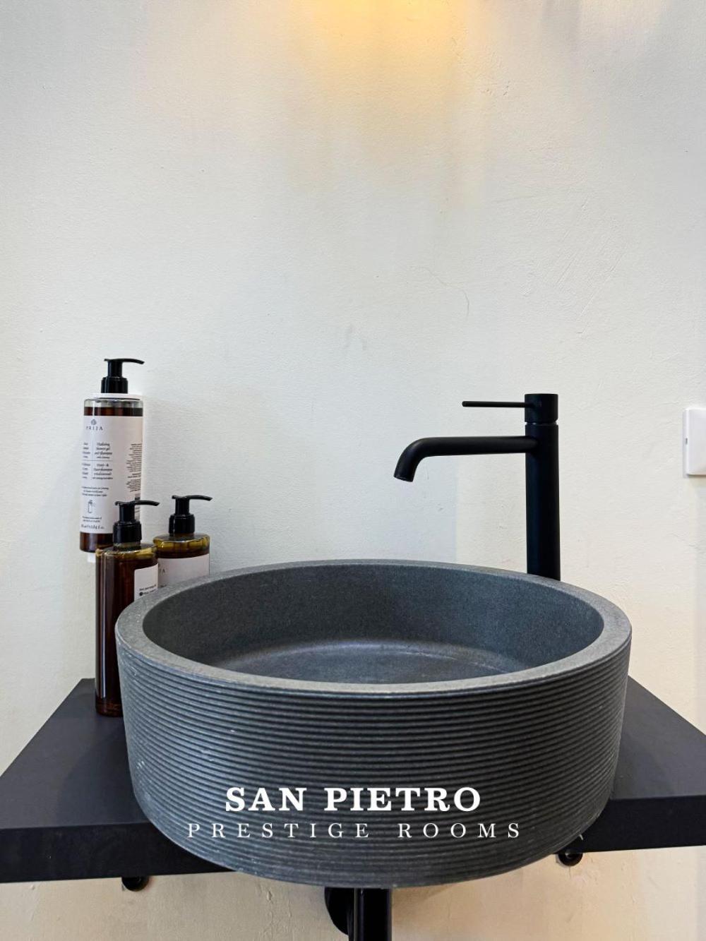 San Pietro Prestige Rooms Rom Eksteriør billede
